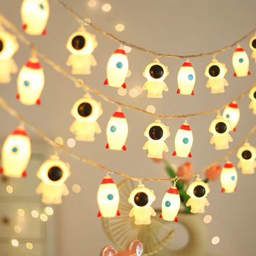 SpaceMan: USB-Powered Astronaut & Rocket String Fairy Lights with 20 LEDs for Kids’ Room, Party & Festive Décor