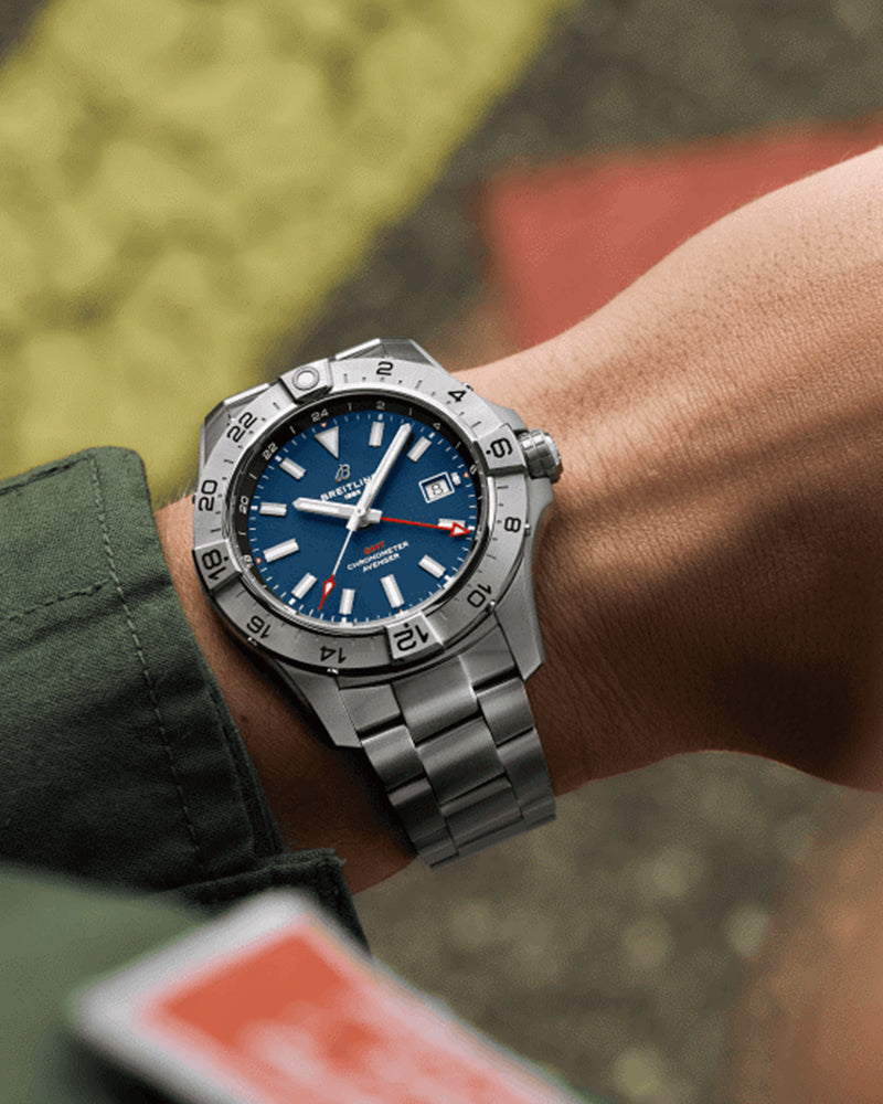 AVENGER AUTOMATIC GMT 44