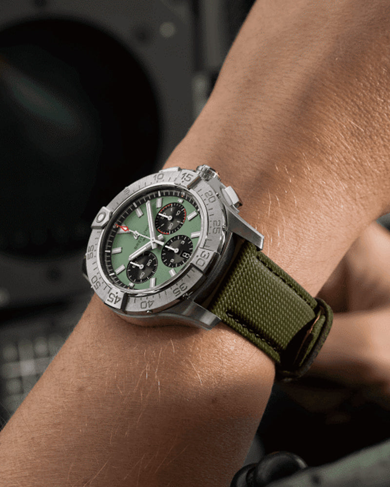 AVENGER B01 CHRONOGRAPH 44